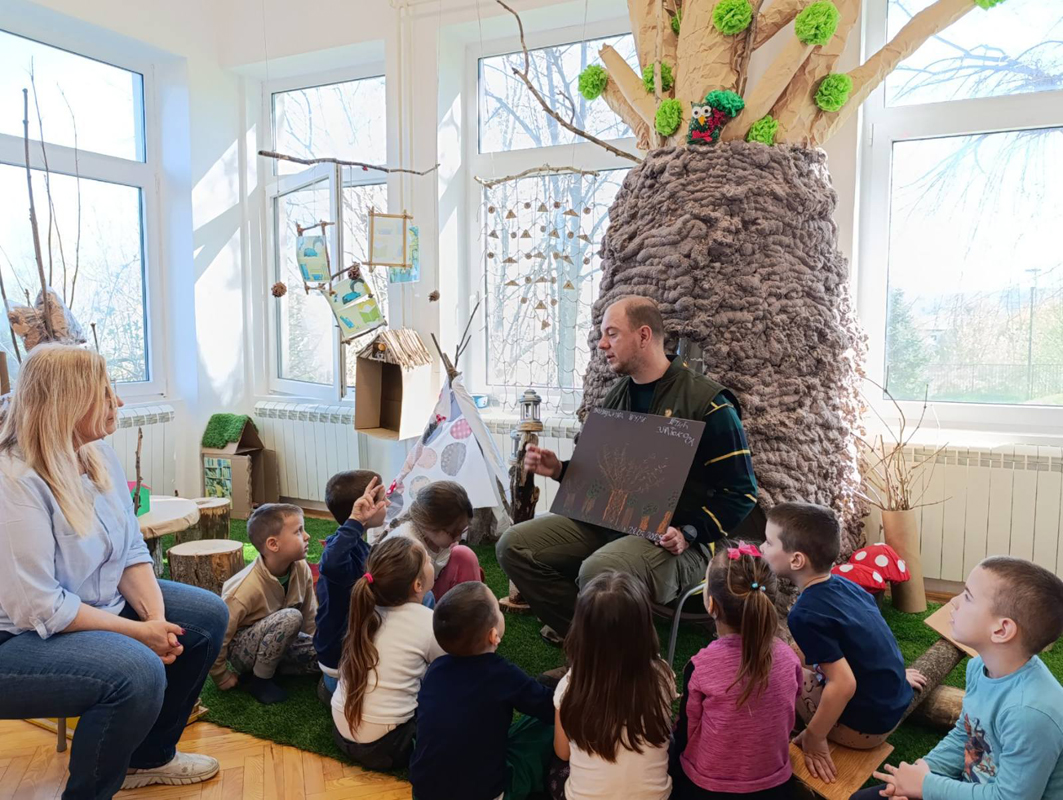 JP „VOJVODINAŠUME” OBELEŽILO MEĐUNARODNI DAN ŠUMA KROZ EDUKACIJU NAJMLAĐIH I AKCIJAMA NA TERENU – Vojvodinasume – OGLASI APATIN