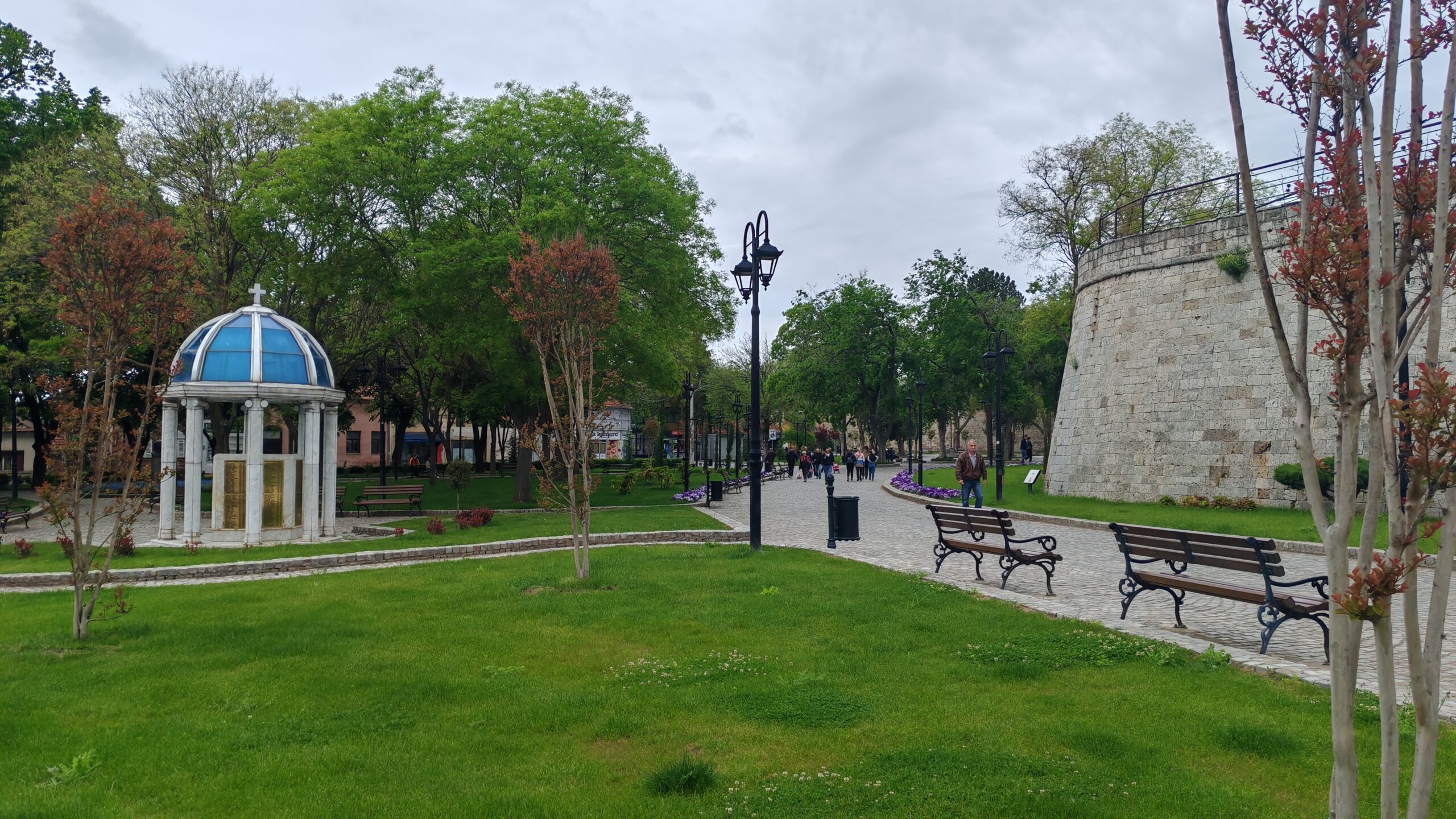 Sunčano i toplo tokom vikenda! U Nišu blizu 30 stepeni – OGLASI GADŽIN HAN