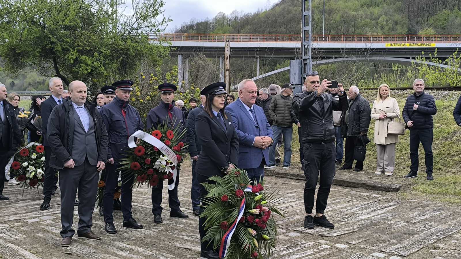 Дан који се не заборавља – 26 година од гранатирања воза на мосту у Грделици – OGLASI LESKOVAC